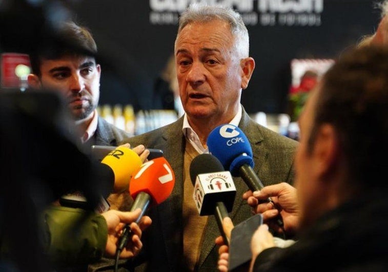 La salida a bolsa, otra opción para financiar la ciudad deportiva del Real Murcia